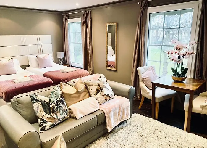 Emmanuel Block - Cambridge City Centre By Koala & Tree Short Lets & Serviced Accommodation